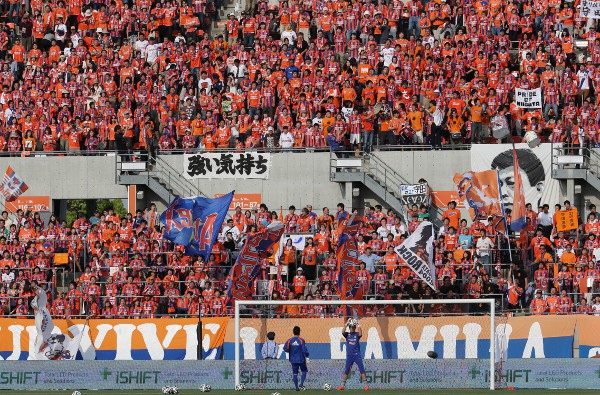 20140503vsomiya-albirex_supporter.JPG